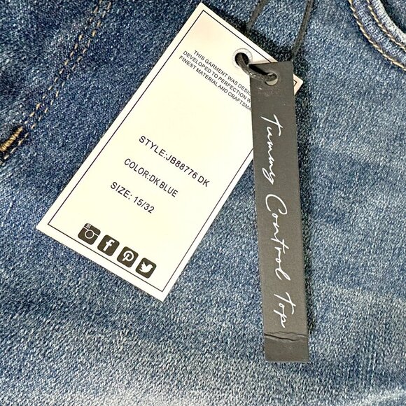 *NEW* Judy Blue Slim Jeans - Picture 11 of 12